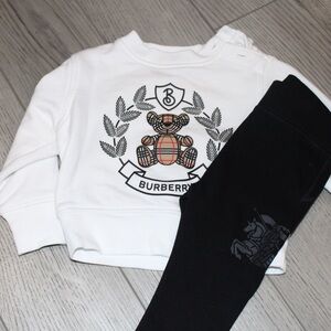 Burberry Sweatshirt & Leggings
